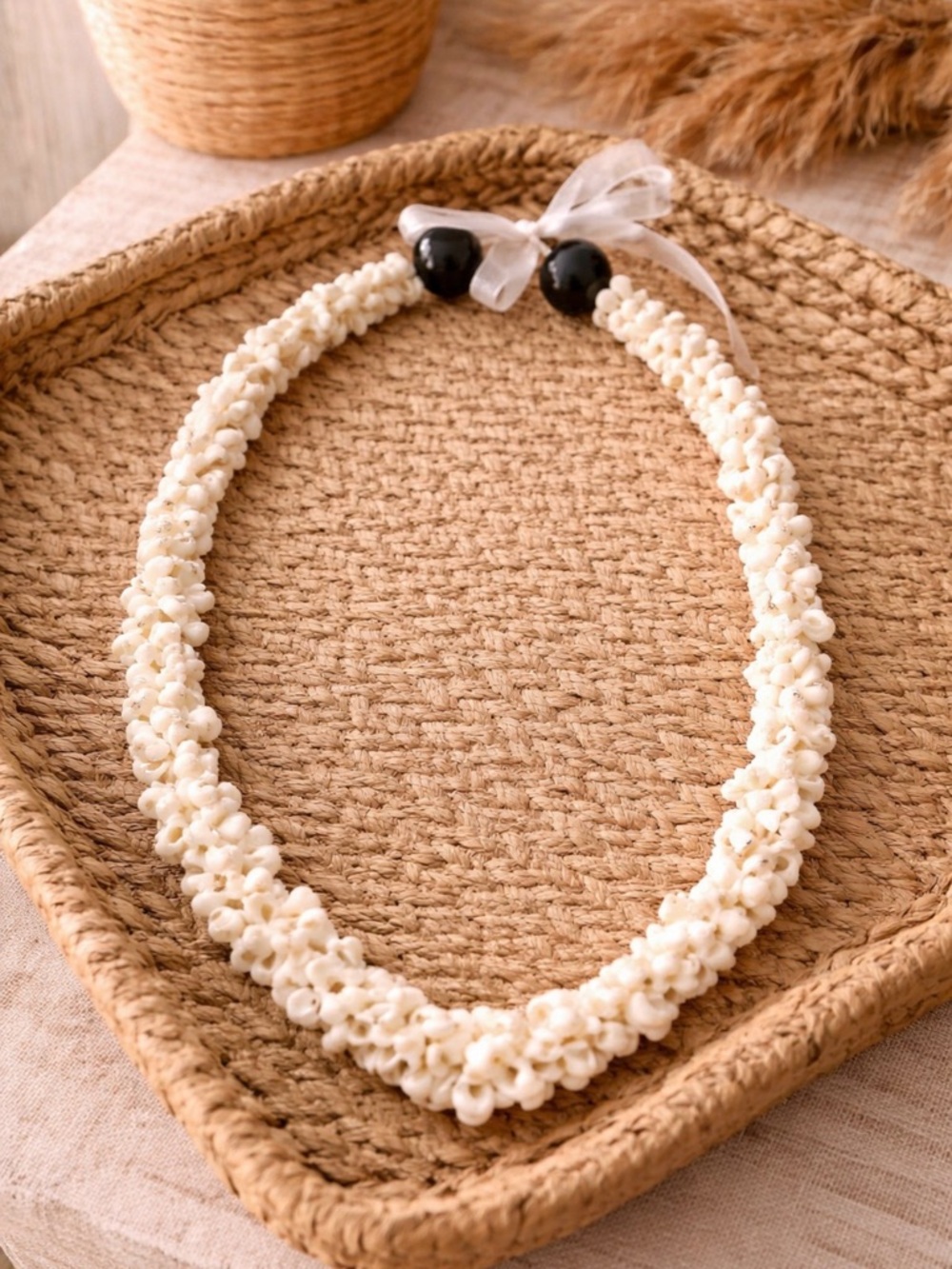 Hawaiian White Mongo Shell Lei Necklace Unisex Coastal Cowgirl Beach Party